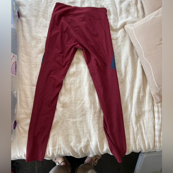 Outdoor Voices Blue/Red Leggings - Picture 3 of 4